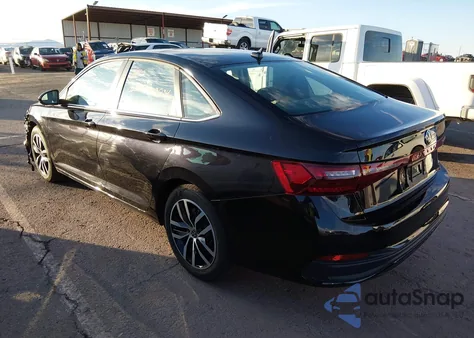 2025 Volkswagen Jetta 1.5T Se from USA, damaged, VIN 3VW7X7BU4SM074456